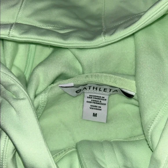 Athleta Unstoppable Fleece Lined Half Zip Sweatshirt Size Medium Mint Tint NEW